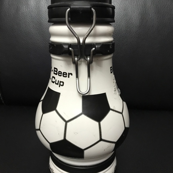 Soccer World Cup beer/ water porcelain lidded cup 1 L Germany Berliner Burgerbra - Picture 4 of 10